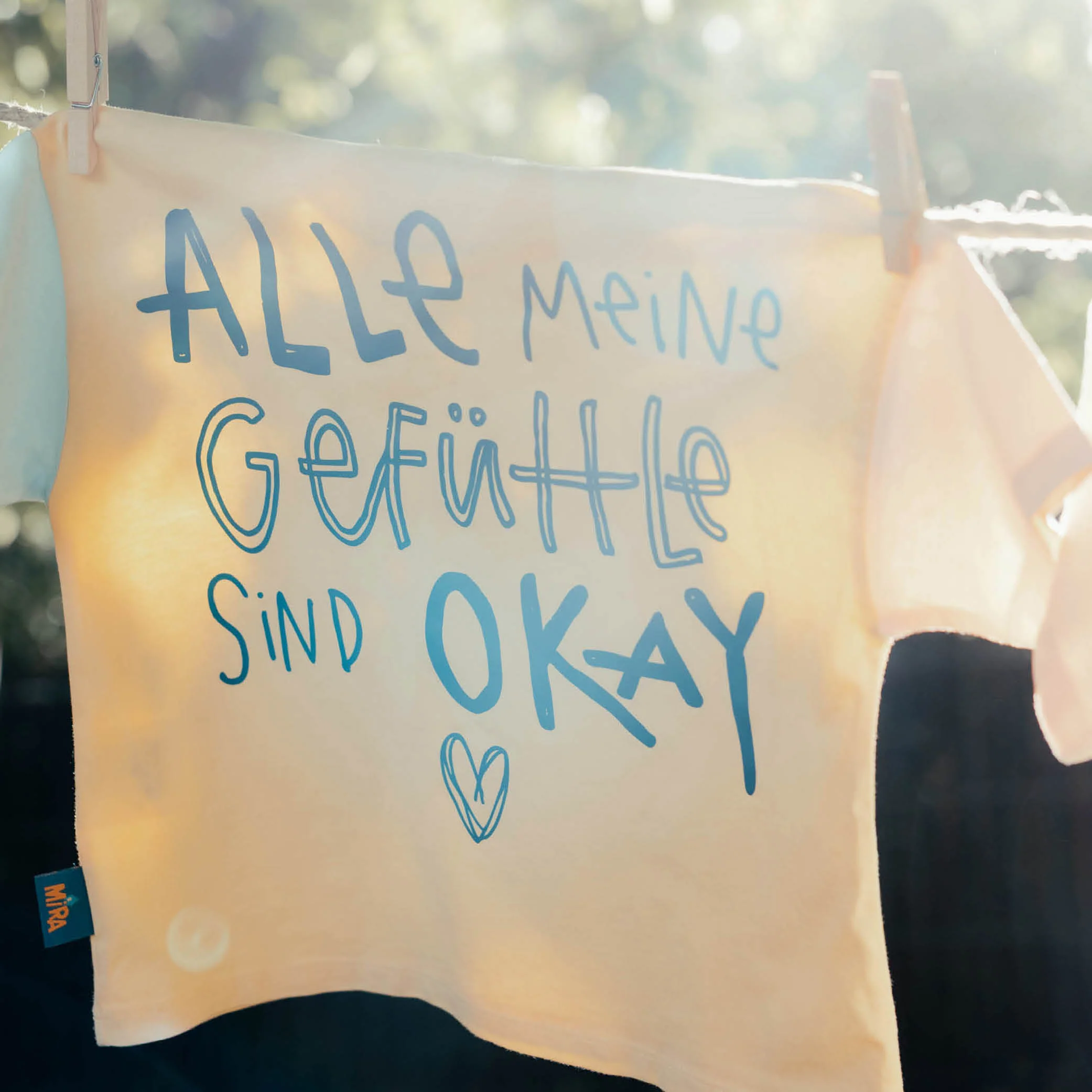 MiRA Shirt: Alle meine Gefühle sind okay - Image 4